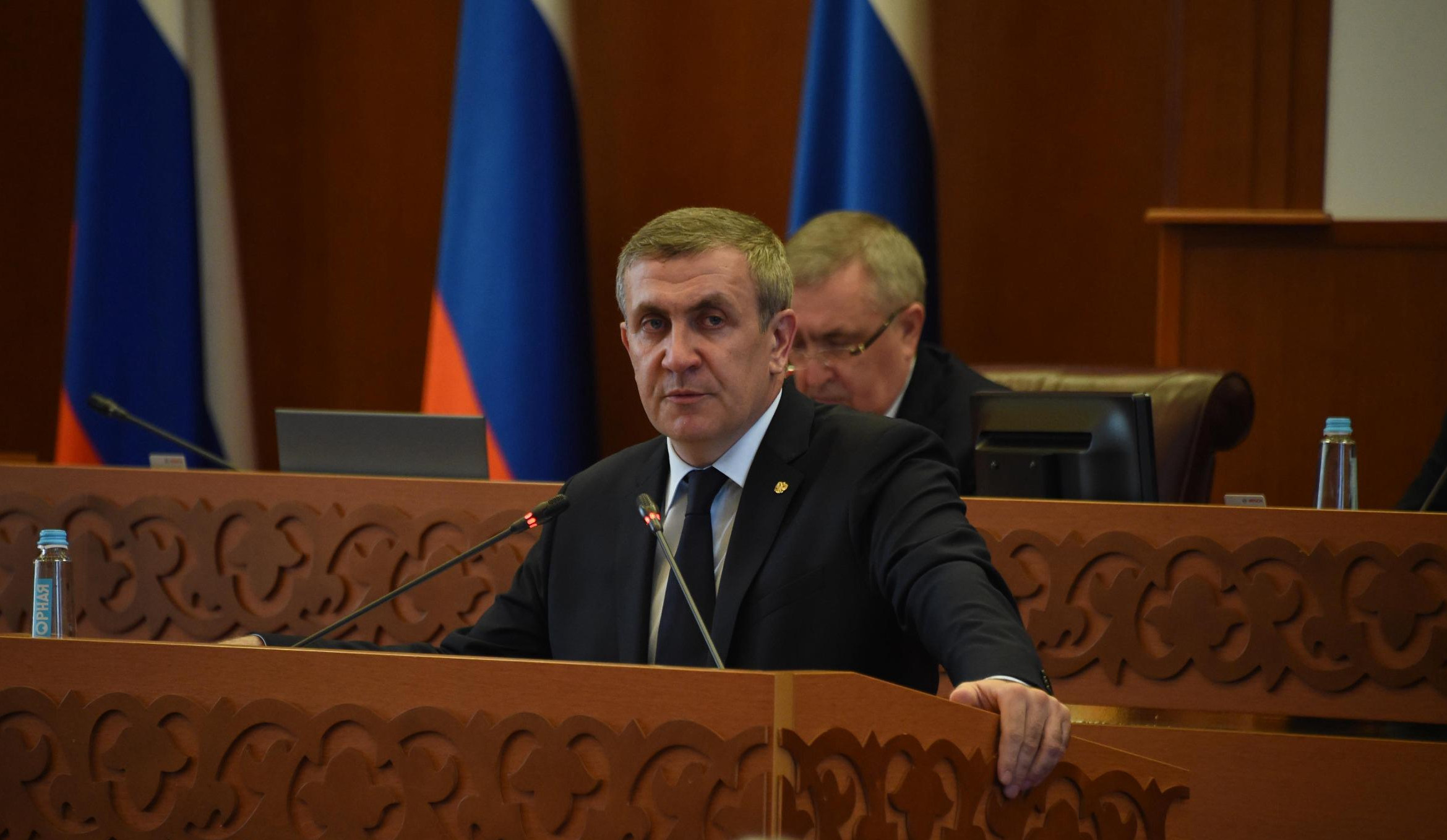 Запир Алхасов представил Доклад о своей деятельности за 2024 год на сессии Народного Собрания Дагестана